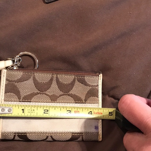 Classic coach key chain purse - Picture 3 of 5